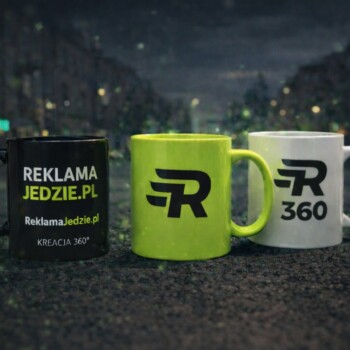 Kubki firmowe to klasyczny i skuteczny gadżet biznesowy. Kubki firmowe z nadrukiem logo